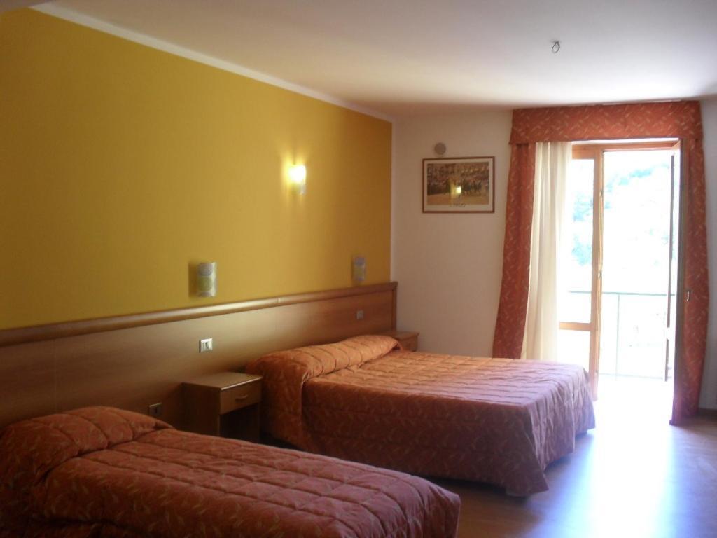 Hotel Montebaldina San Zeno di Montagna Quarto foto