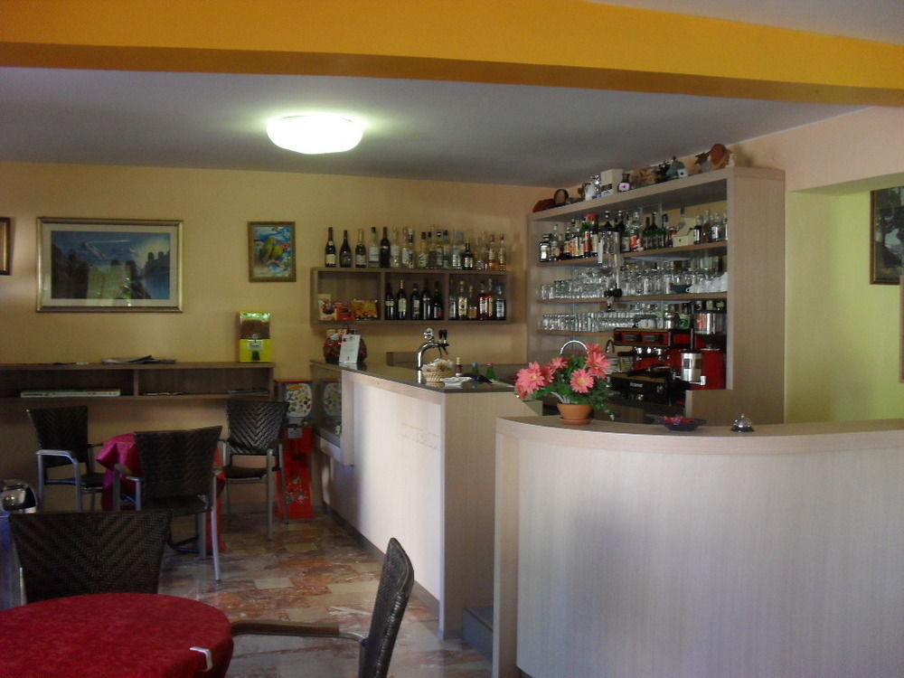 Hotel Montebaldina San Zeno di Montagna Exterior foto
